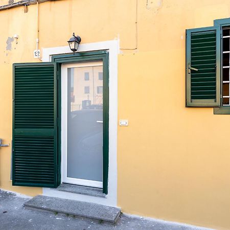 Livorno Yellow Apartament Near The Sea Luaran gambar