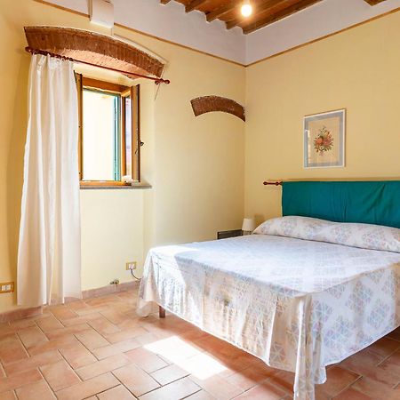 Livorno Yellow Apartament Near The Sea Luaran gambar